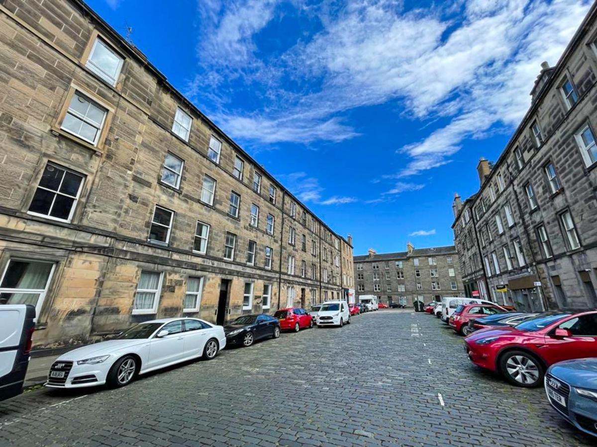 Desirable 2 Bed Apt Near Edinburgh Castle Apartment Exterior photo